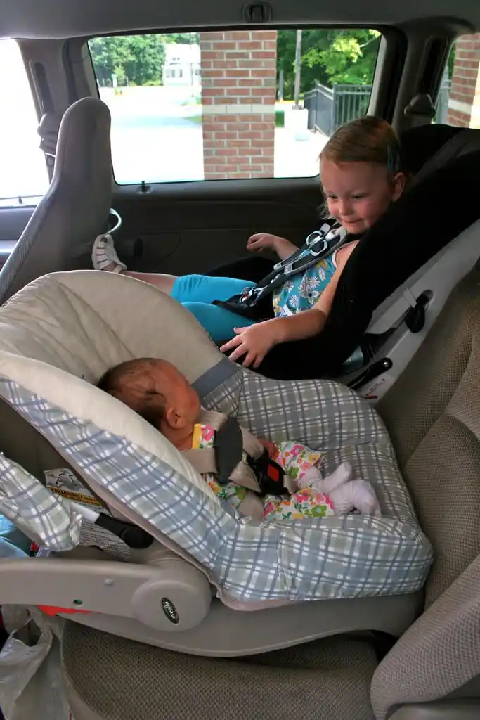 Indiana’s Car Seats Laws and Industry Recommendations