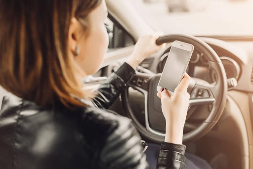 Evansville Distracted-Driving Lawyer