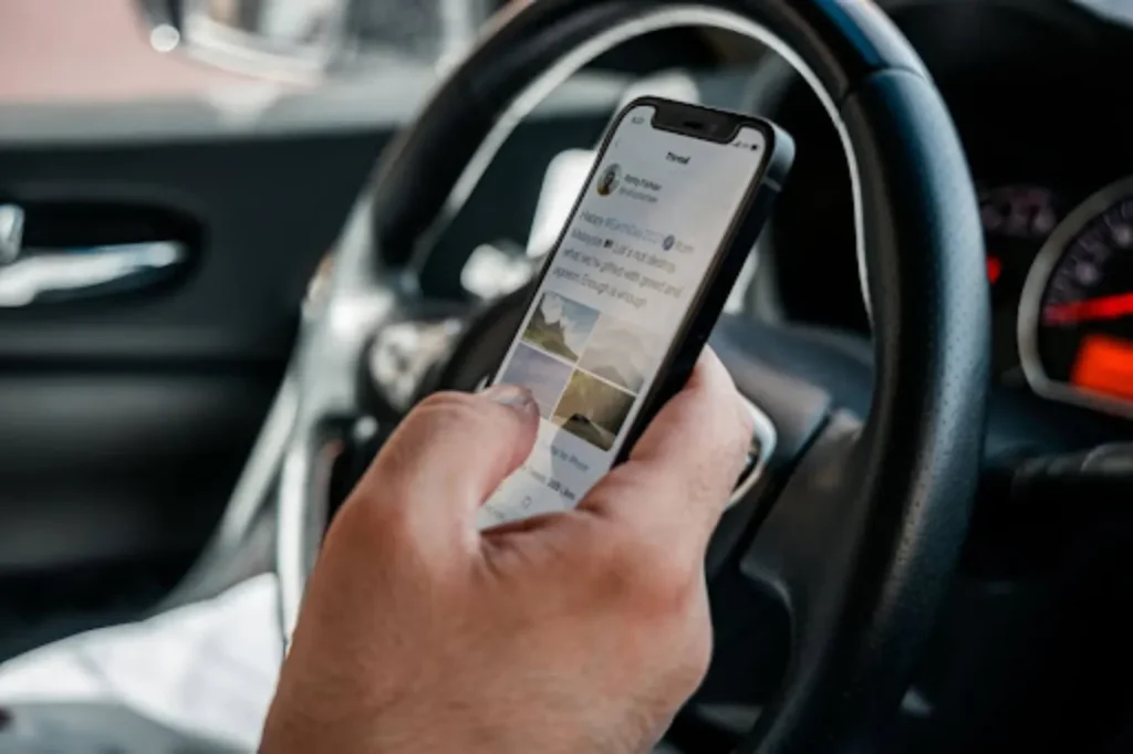 Lafayette Texting and Driving Accident Attorney